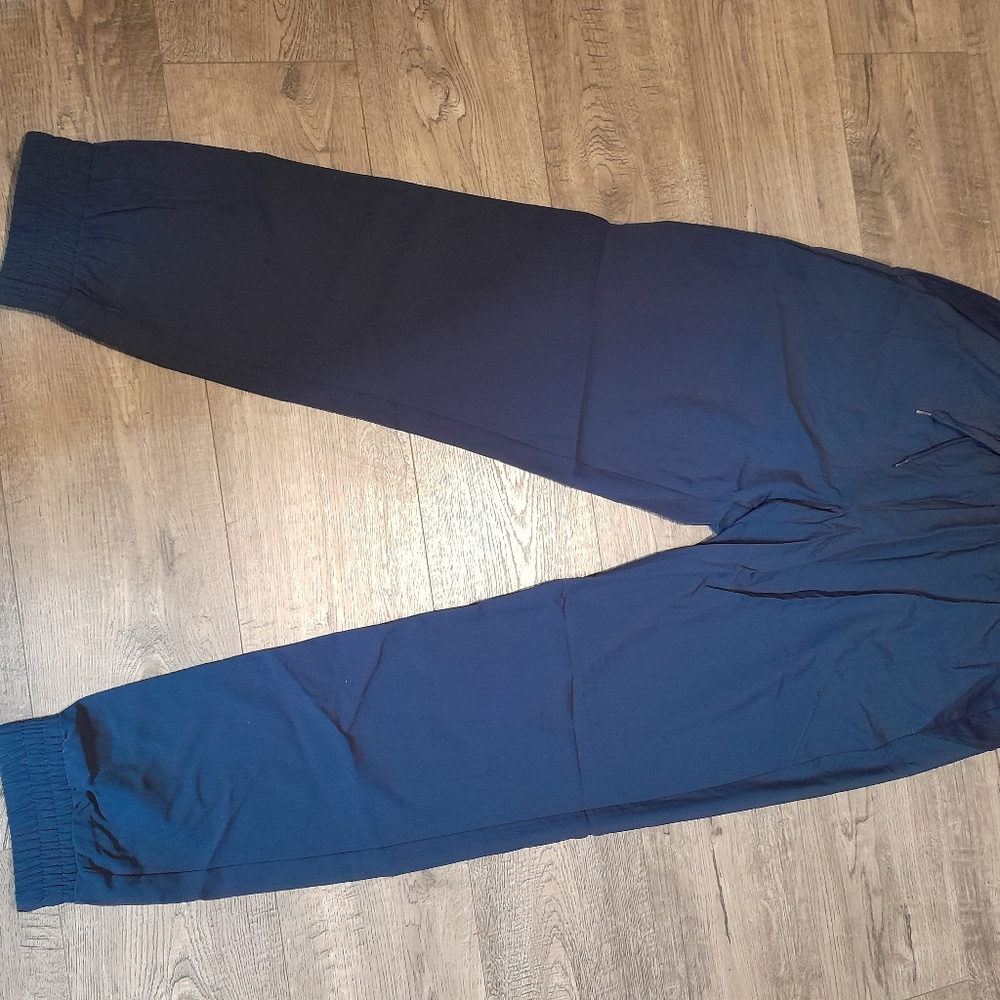 Perry Ellis joggers
